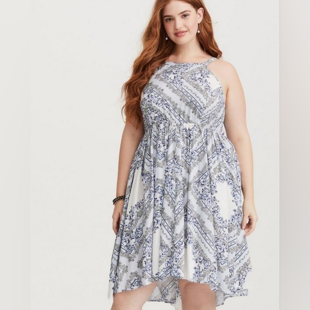 Torrid sz 00 Midi Challis High Neck Dress blue white floral print sz 12/14